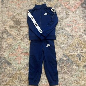 NIKE Toddler Jacket and Pants Set